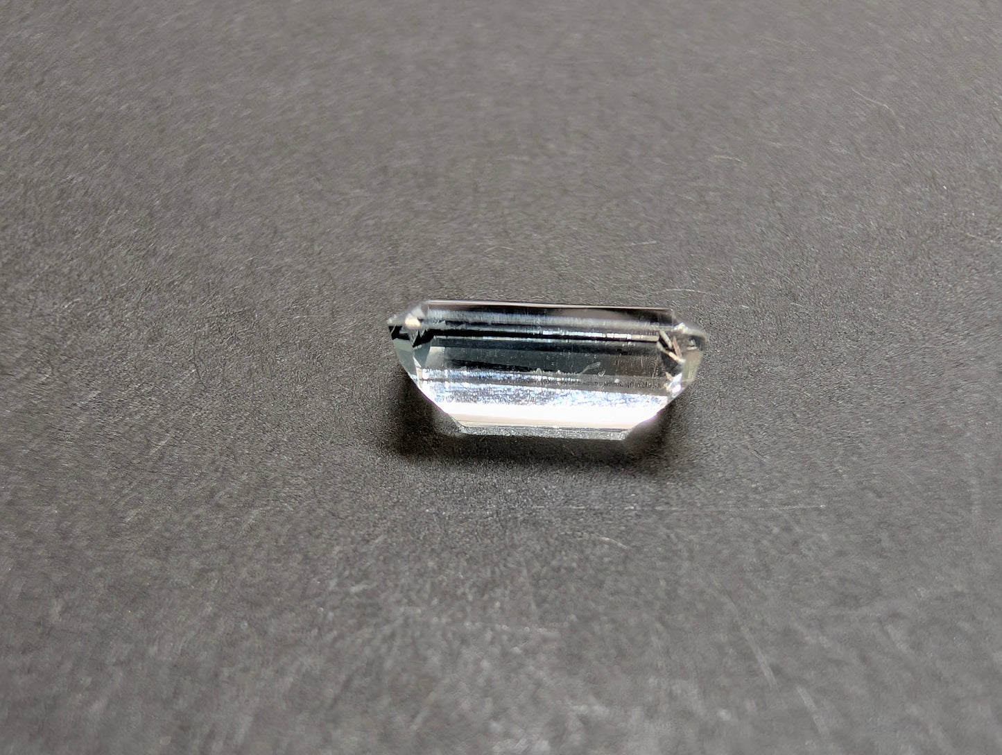 0060 バイカラートパーズ 3.05ct