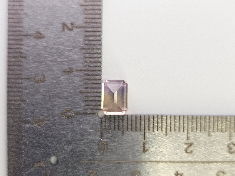 AMT-9　アメトリン　1.66ct