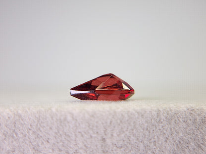 0910-3-1　ガーネット　1.56ct