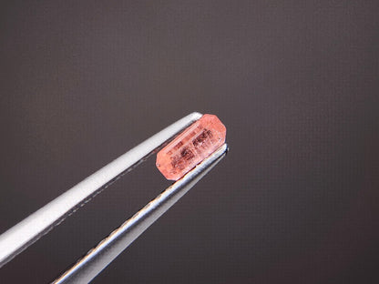 VY-1　ベイリネナイト　0.16ct