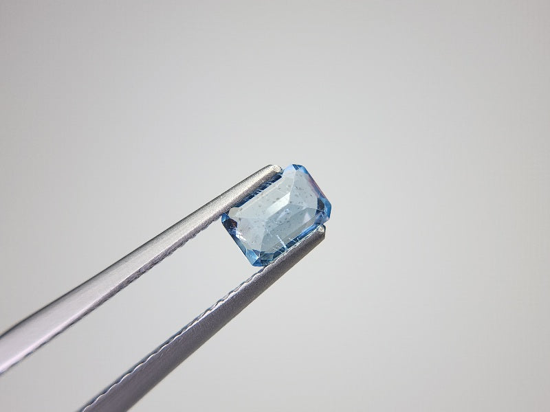 0008-14　アクアマリン　0.56ct