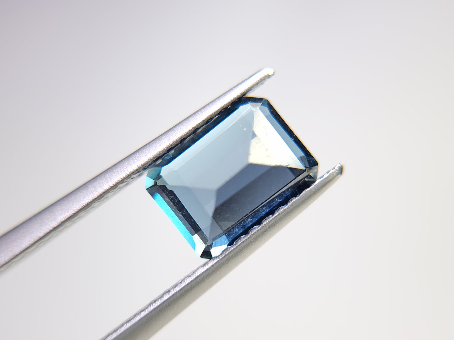 0931-8　ロンドンブルートパーズ　1.74ct