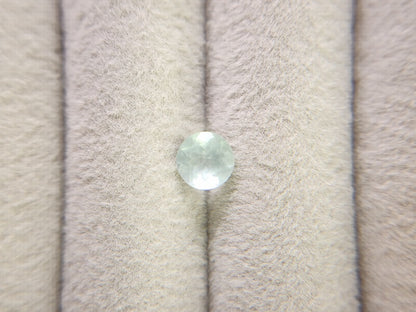 gBE-26　グリーンベリル　0.79ct