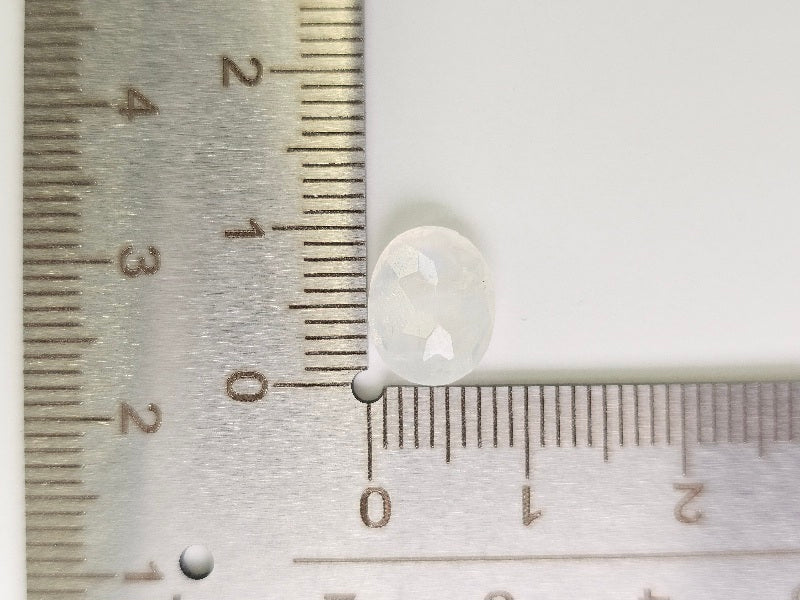 blMO-5　虹入り！ブルームーンストーン　2.50ct