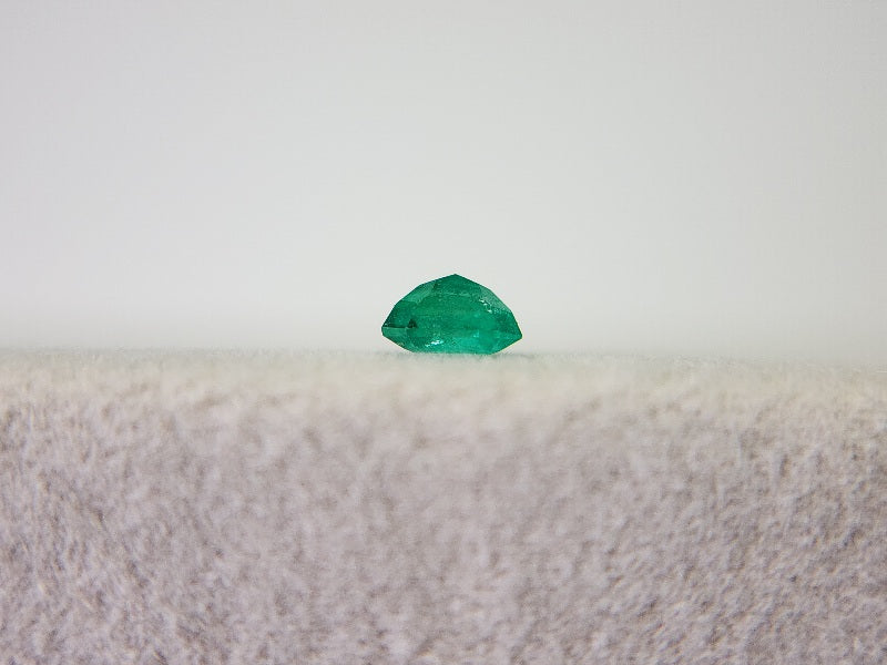 0936-25　エメラルド　0.27ct