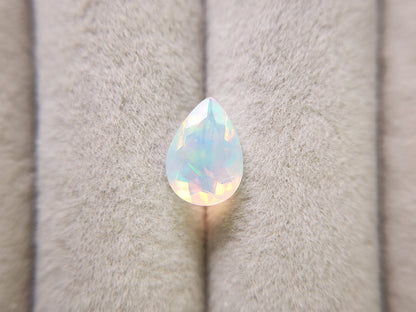 0916-8　オパール　0.90ct