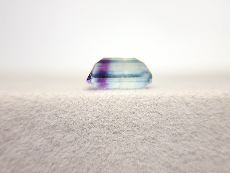 bc-FLO-33　バイカラーフローライト　2.85ct
