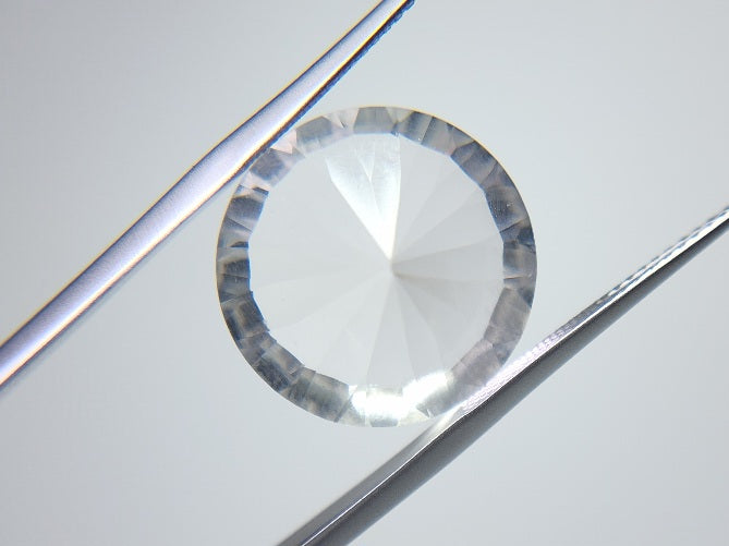 SUI-7　水晶　19.70ct