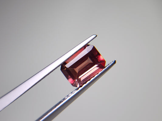 0151-3-4　バイカラーアンデシン　1.01ct