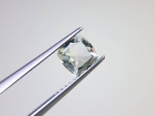 0878-4-9　グリーンベリル　0.68ct