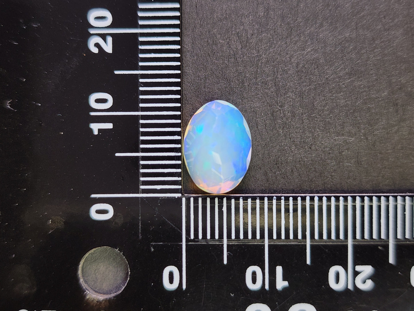 0916-5　オパール　2.25ct