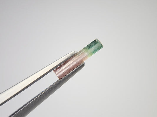 【500円均一】12/15正午まで　バイカラートルマリン(原石)　0.32ct　10