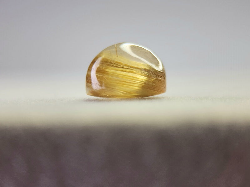 0107-2-4　ルチルクォーツキャッツアイ　2.26ct