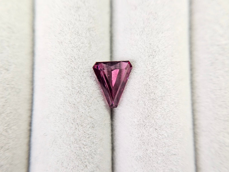 RDGA-1　ロードライトガーネット　1.29ct