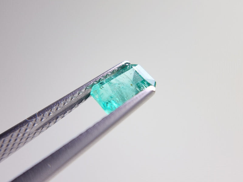 EM-4　エメラルド(ザンビア産)　0.63ct
