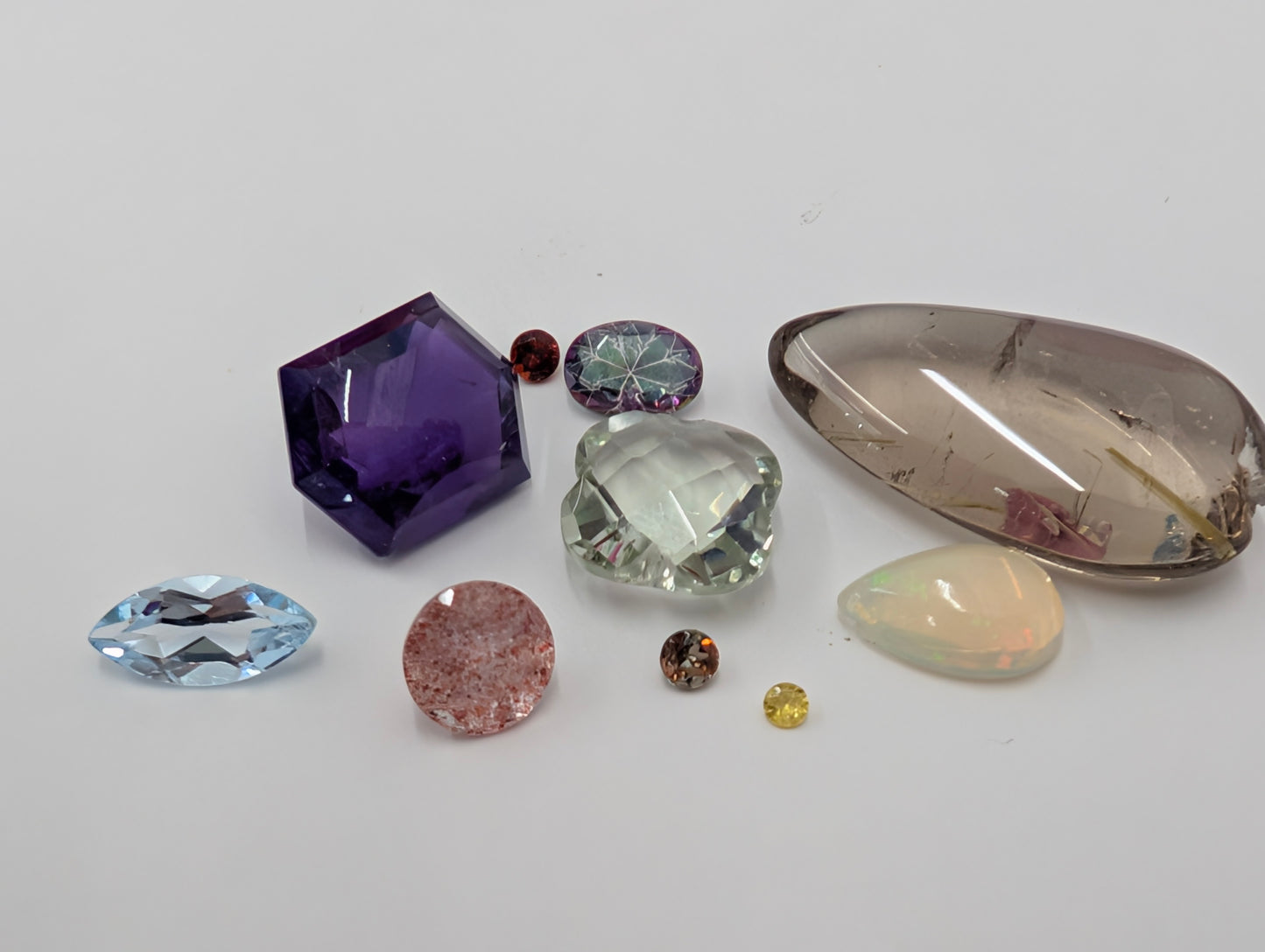 Wkar-15 訳あり東洋ルース 30.77ct