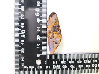 0903-10　ボルダーオパール（穴あき）　35.95ct