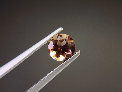 0504-9　バイカラーアンデシン　0.82ct