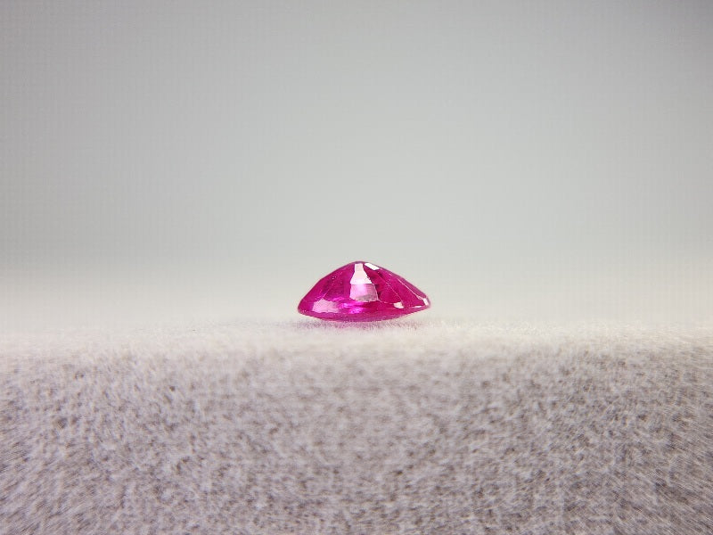 0013-6　ルビー　0.38ct