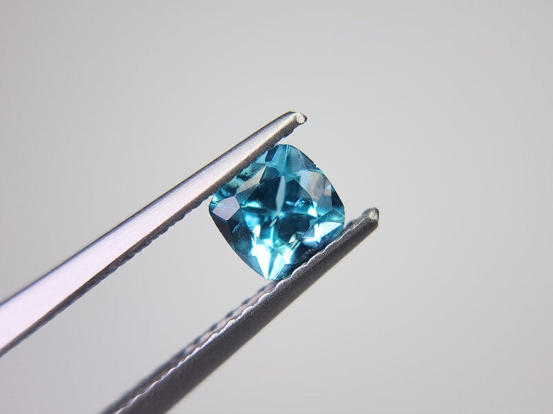 0460-4　アパタイト　0.59ct