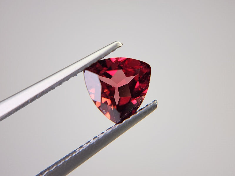 GA-29　ガーネット　1.24ct