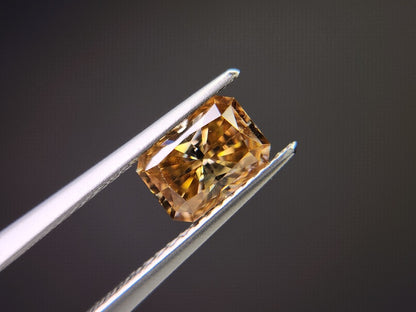 brMOI-5　合成ブラウンモアッサナイト　0.96ct