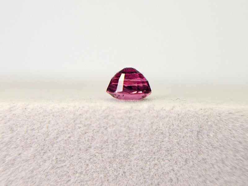 RDGA-9　ロードライトガーネット　1.04ct