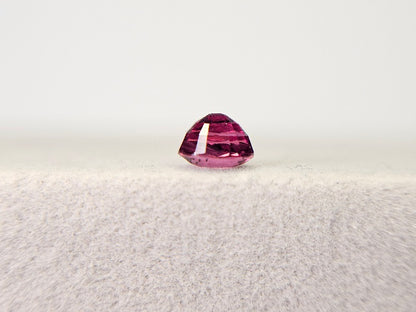 RDGA-9　ロードライトガーネット　1.04ct