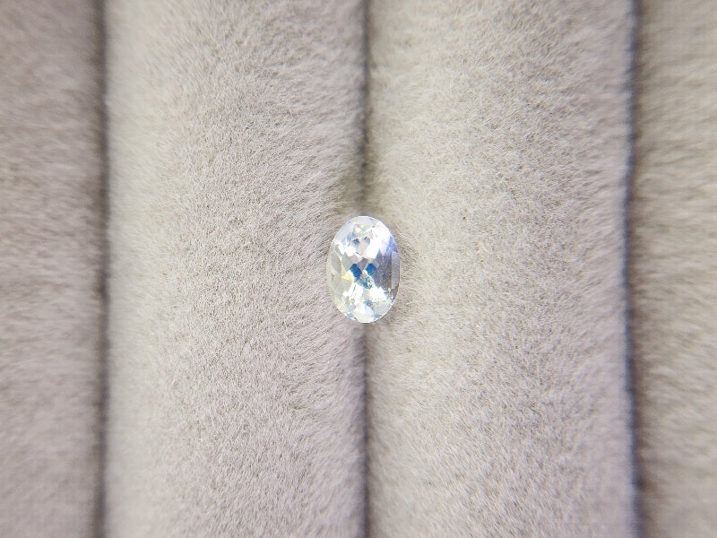 0760-2　アンデシンラブラドライト　0.55ct