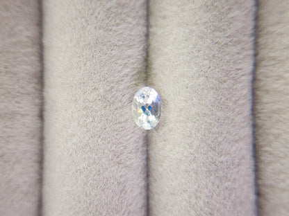 0760-2　アンデシンラブラドライト　0.55ct