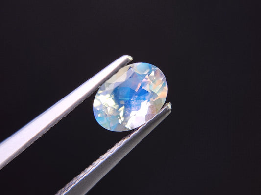 0761-1　アンデシンラブラドライト　0.84ct