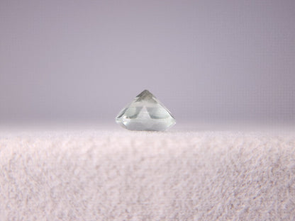 gBE-4　グリーンベリル　0.88ct