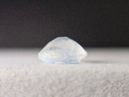 blMO-4　ブルームーンストーン　2.53ct
