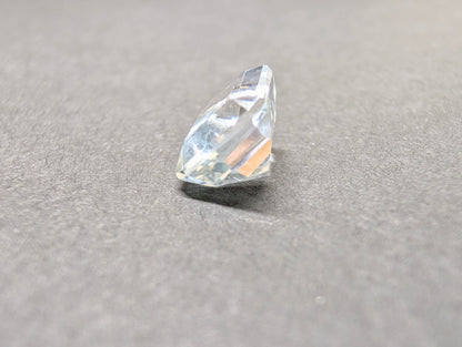 0088 バイカラートパーズ 3.75ct