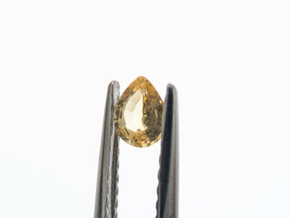 0166　ペアシェイプカットのサファイア　0.16ct