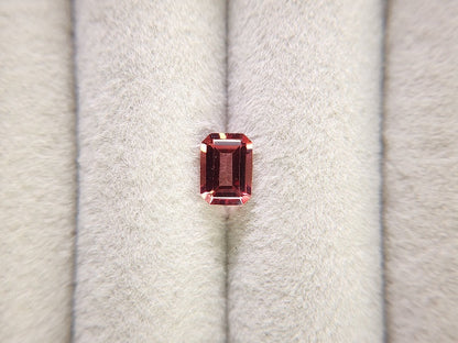 0151-2-4　バイカラーアンデシン　0.95ct