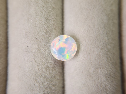 0909-3-4　オパール　0.82ct