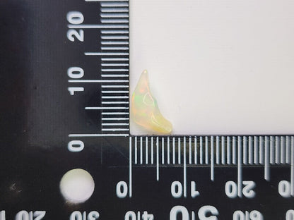 0914-10　さざれオパール（穴あき）　0.92ct