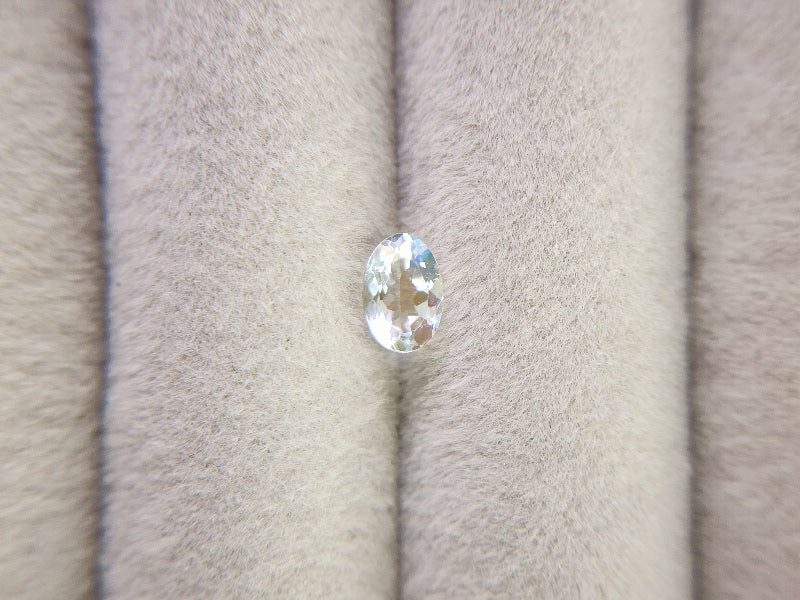 0760-8　アンデシンラブラドライト　0.48ct