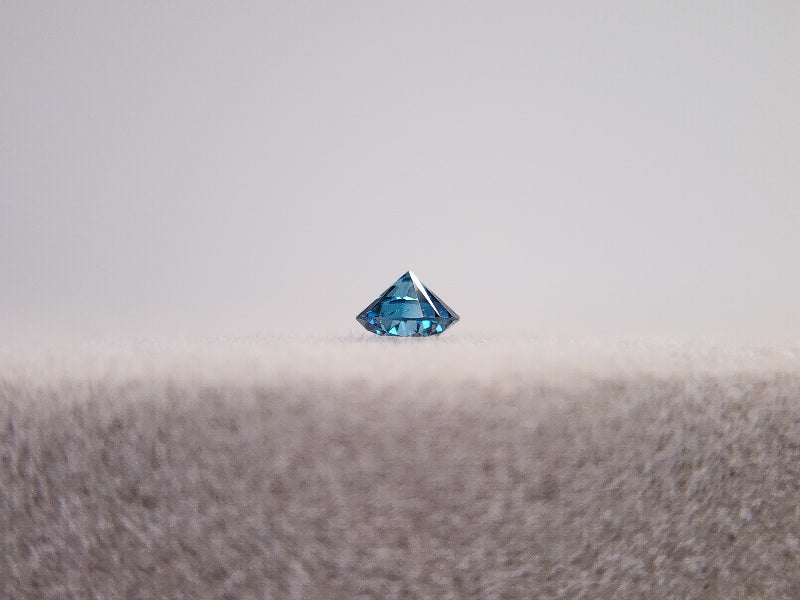 0015-3-1　ブルーダイヤモンド(トリートメント)　0.11ct
