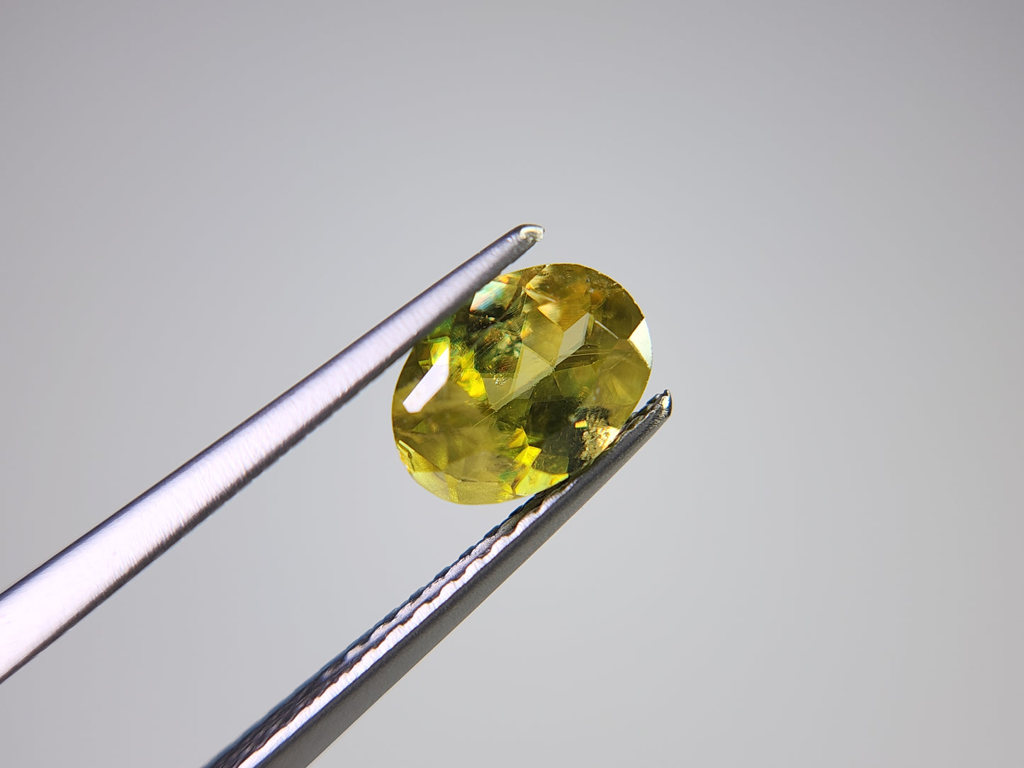 0932-5　スフェーン　1.04ct