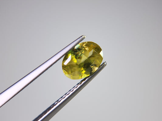 0932-5　スフェーン　1.04ct