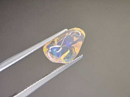 FIOP-1　ファイアオパール（メキシコ産）　2.92ct