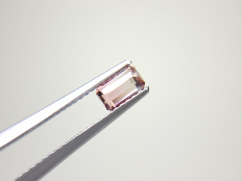 0879-71　トルマリン　0.49ct