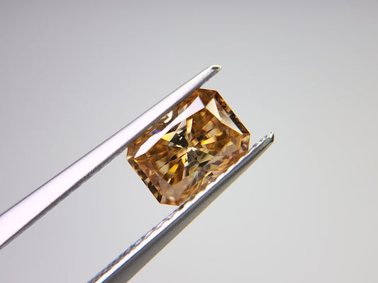 brMOI-5　合成ブラウンモアッサナイト　0.96ct