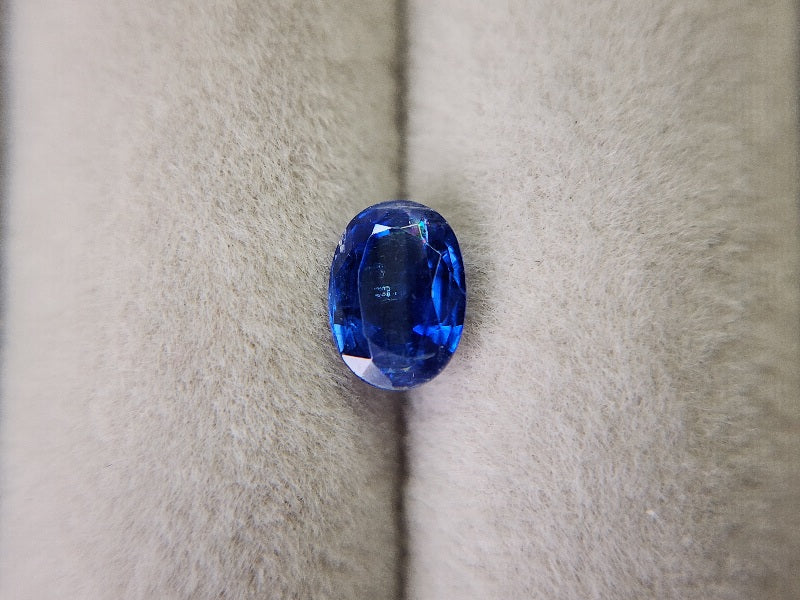 0942-14  カイヤナイト  1.10ct