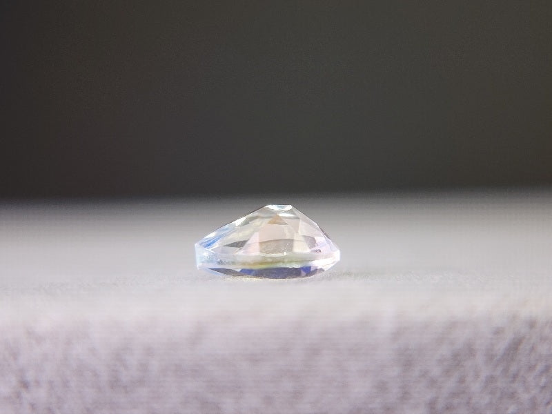 0762-7　アンデシンラブラドライト　0.44ct