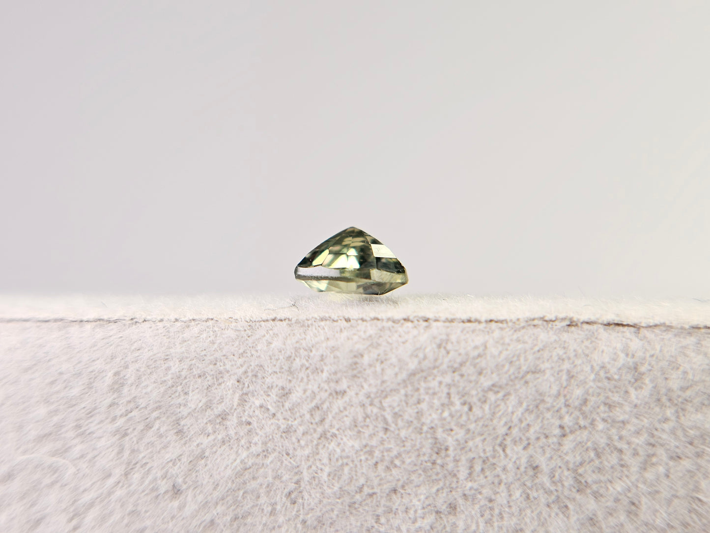 g-SA-2　グリーンサファイア　0.29ct