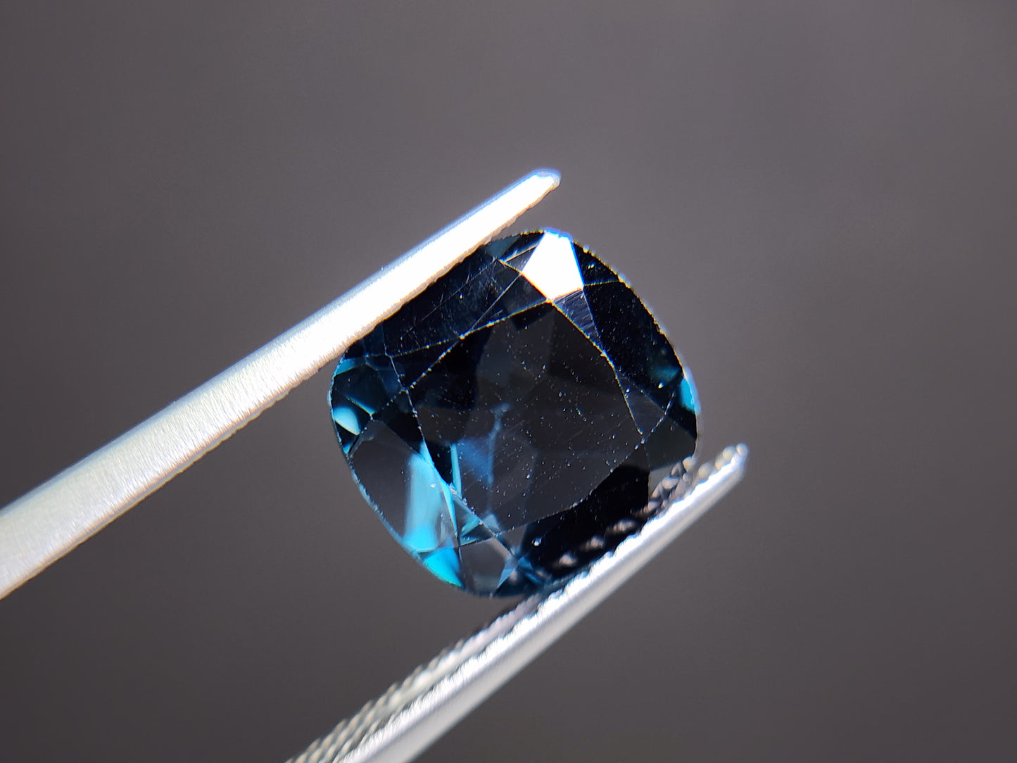 0931-4　ロンドンブルートパーズ　3.05ct