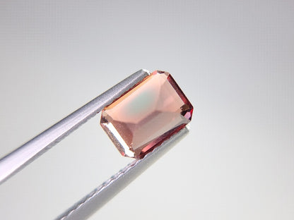 0151-2-6　バイカラーアンデシン　1.07ct